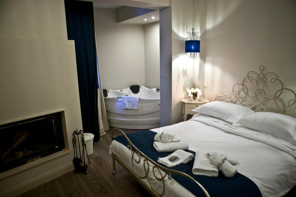 Melies Boutique Hotel Loutraki  Room photo